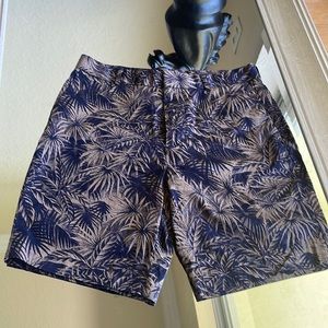 H&M sz 32 floral shorts